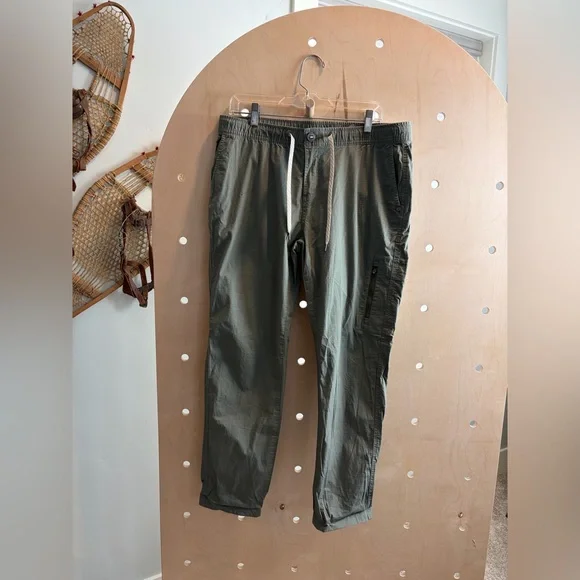 Vuori Women’s Ripstop Pant in Army Green VW401 Size XL - Picture 2 of 6